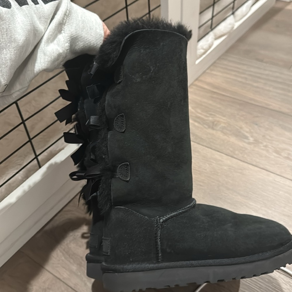 Black bow tie Uggs! - Picture 2 of 3